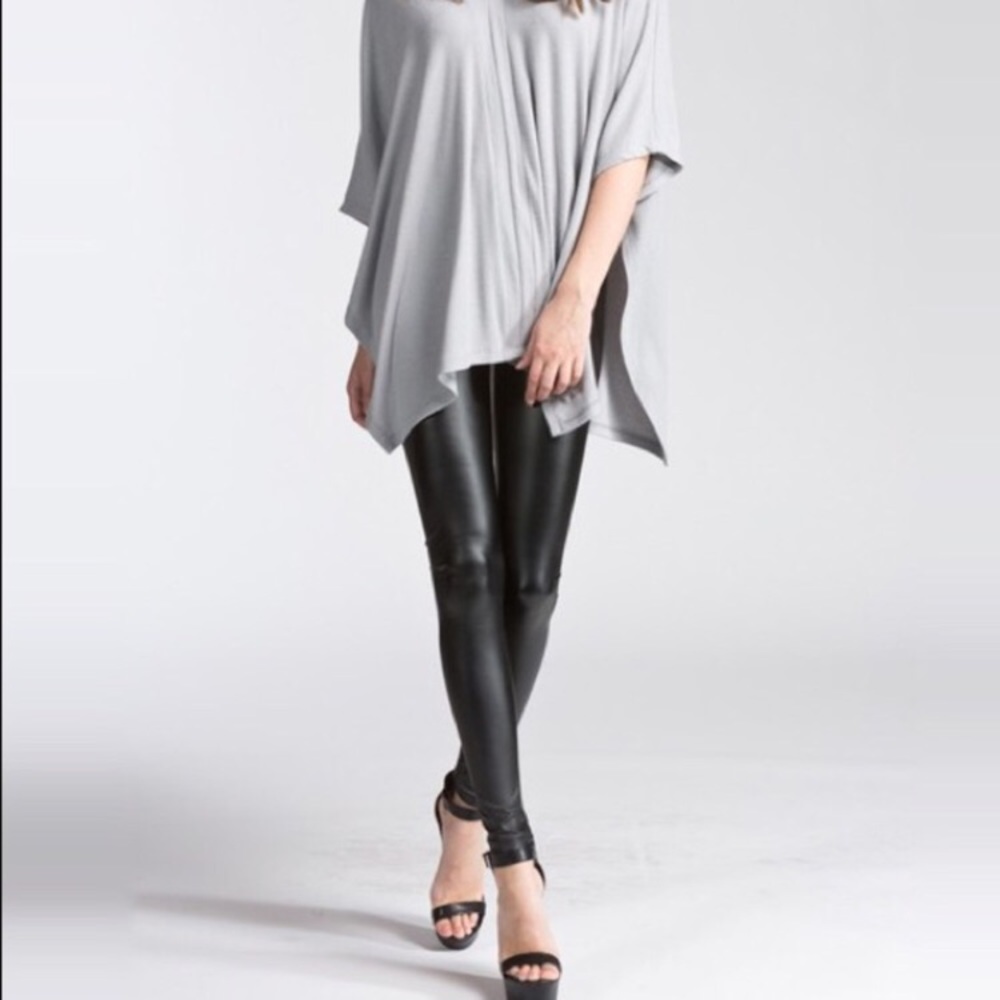 Faux leather leggings🌟 - Picture 4 of 7